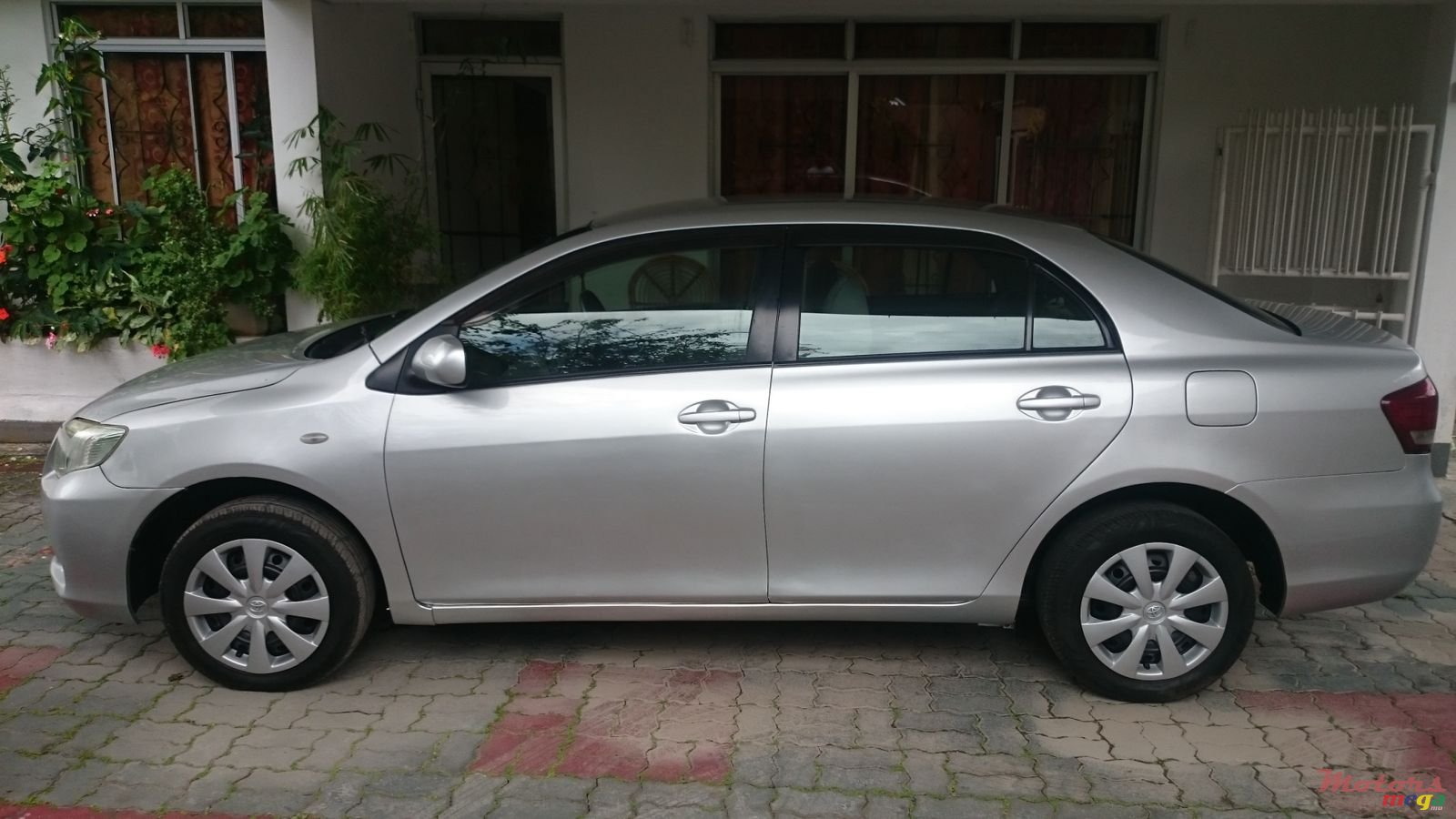 2010' Toyota Corolla Axio photo #7