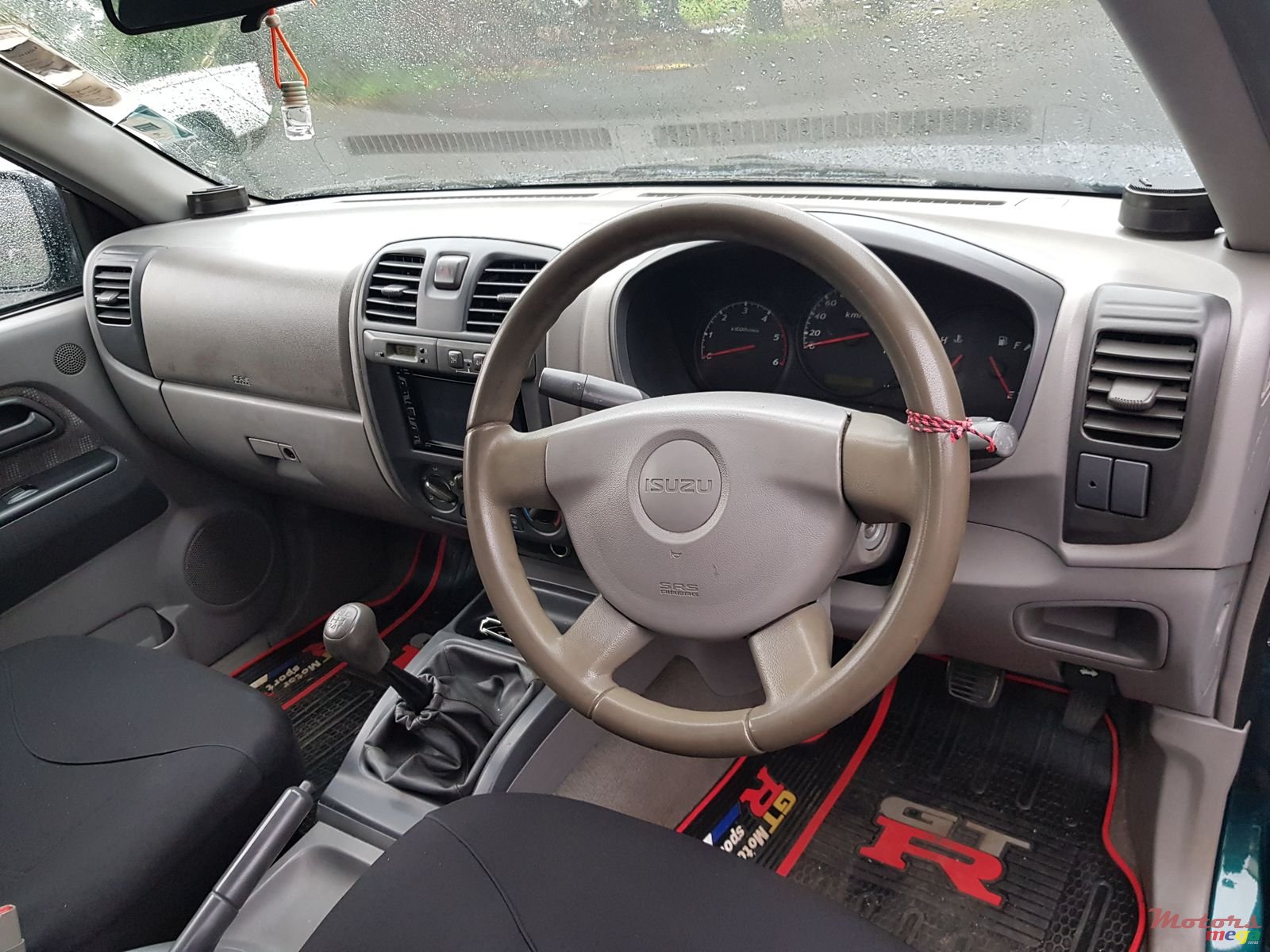 2005' Isuzu D-Max ORIGINAL photo #3