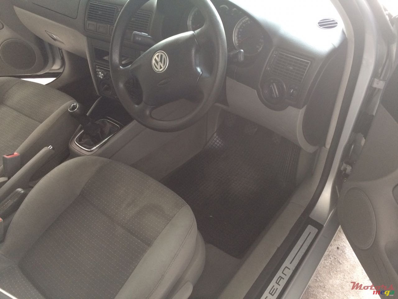 2005' Volkswagen Golf IV photo #6