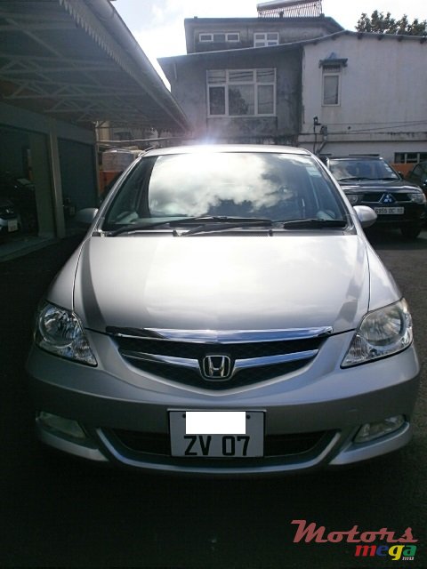 2007' Honda Aria photo #1