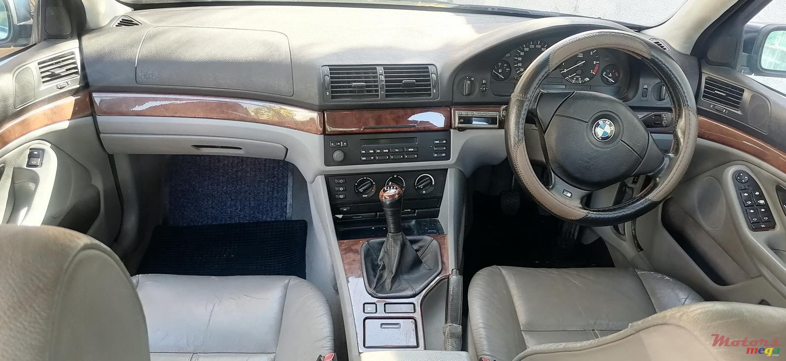 2001' BMW 520 photo #2