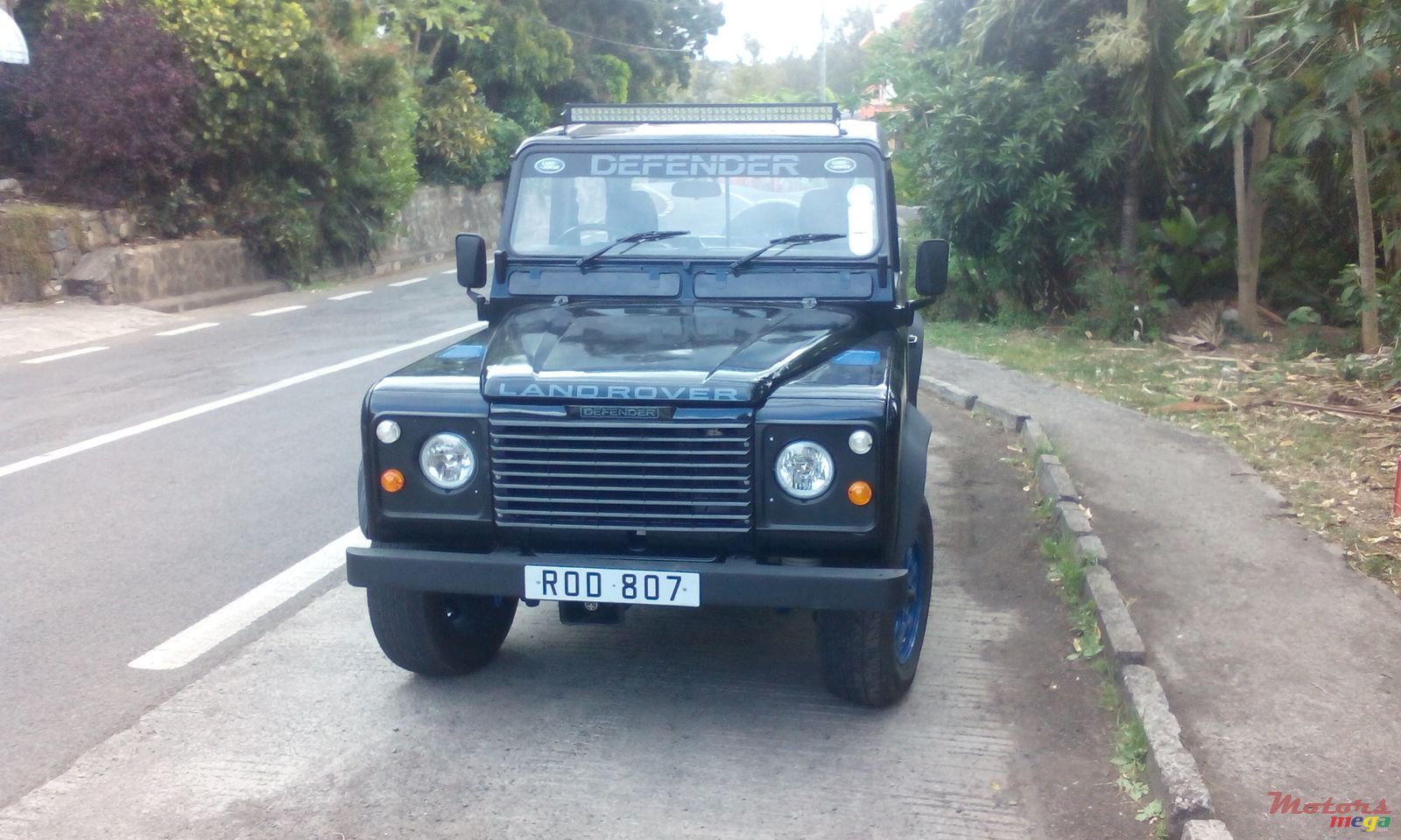 1989' Land Rover Defender 110 photo #1
