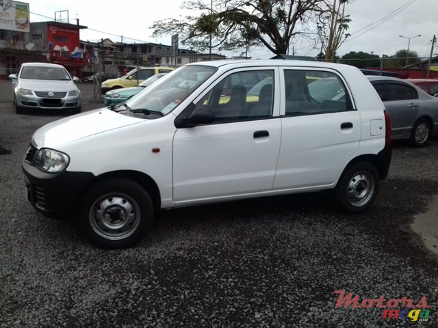 2010' Suzuki Alto photo #3