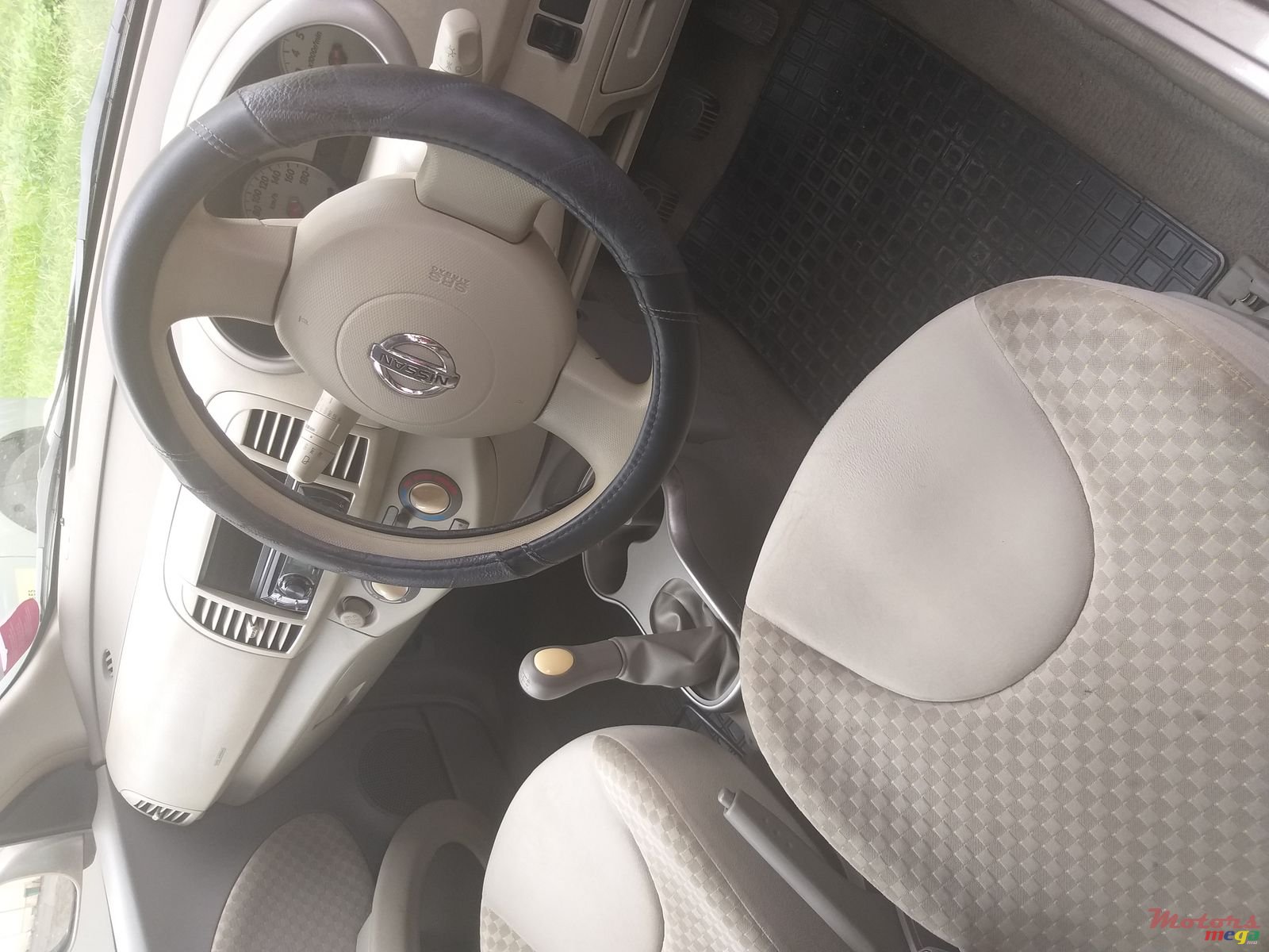 2011' Nissan March photo #5