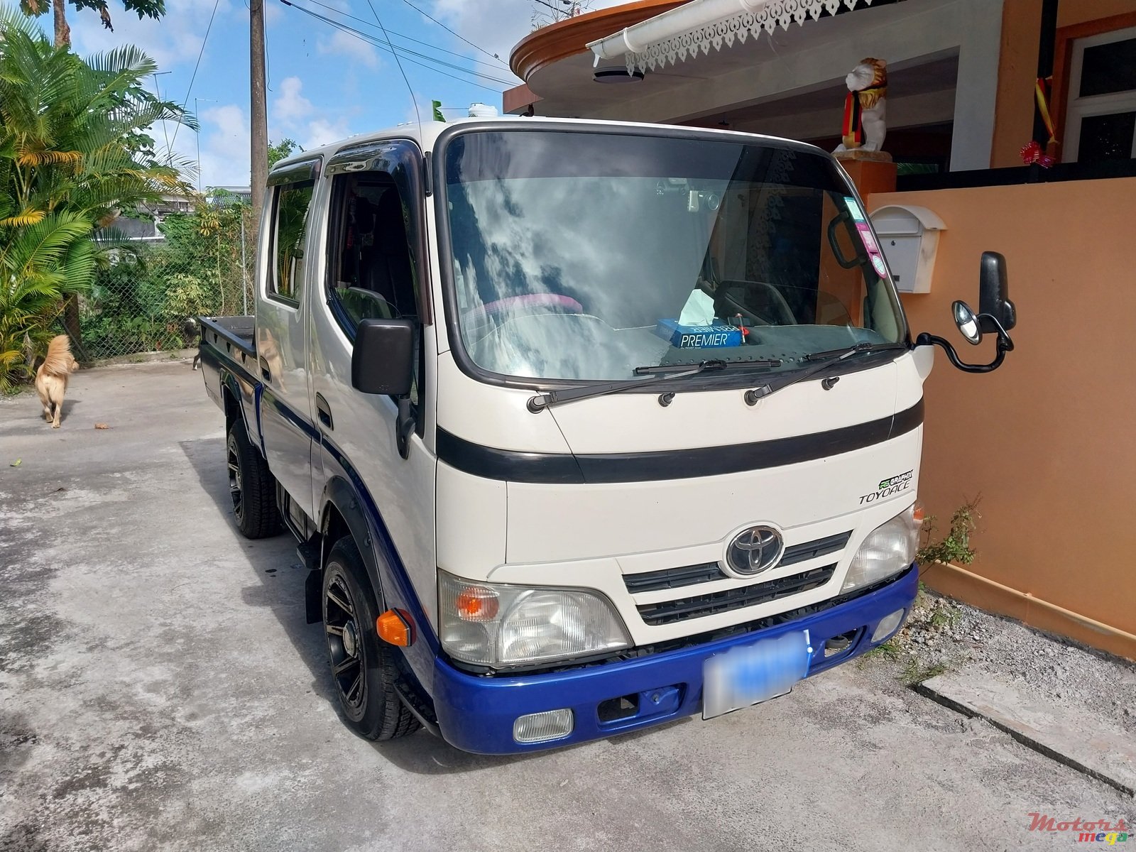 2010' Toyota Toyoace photo #1