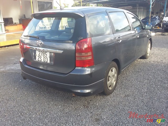 2003' Toyota Wish photo #6