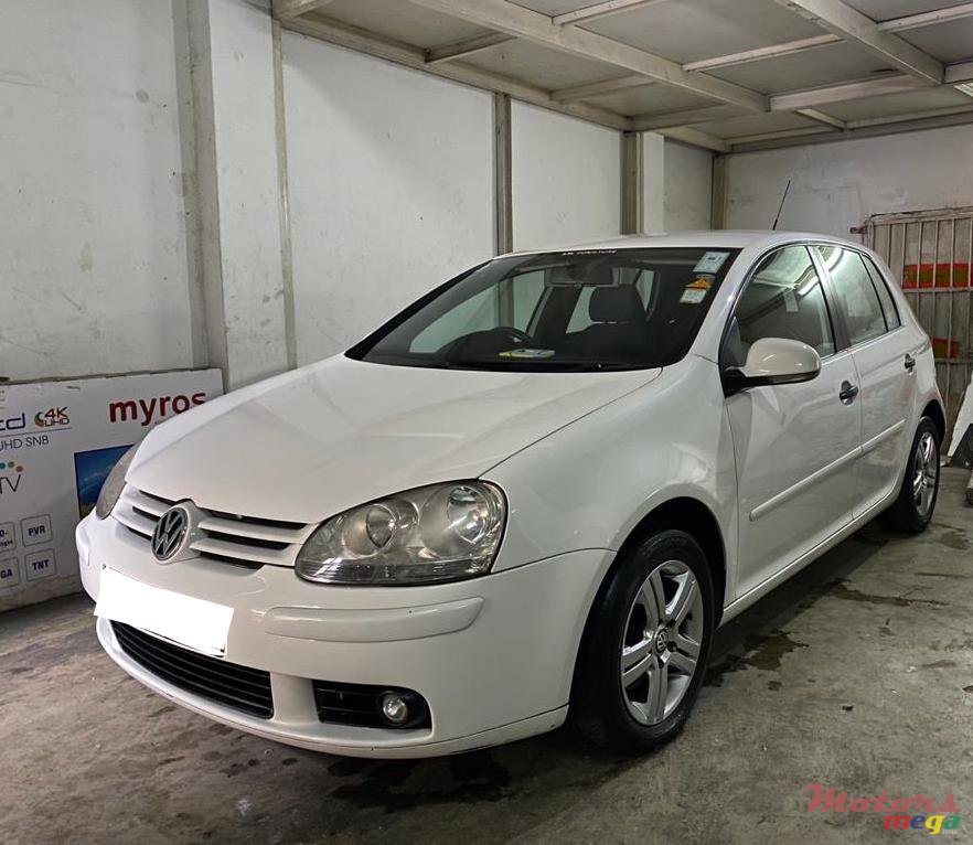 2008' Volkswagen Golf V photo #4