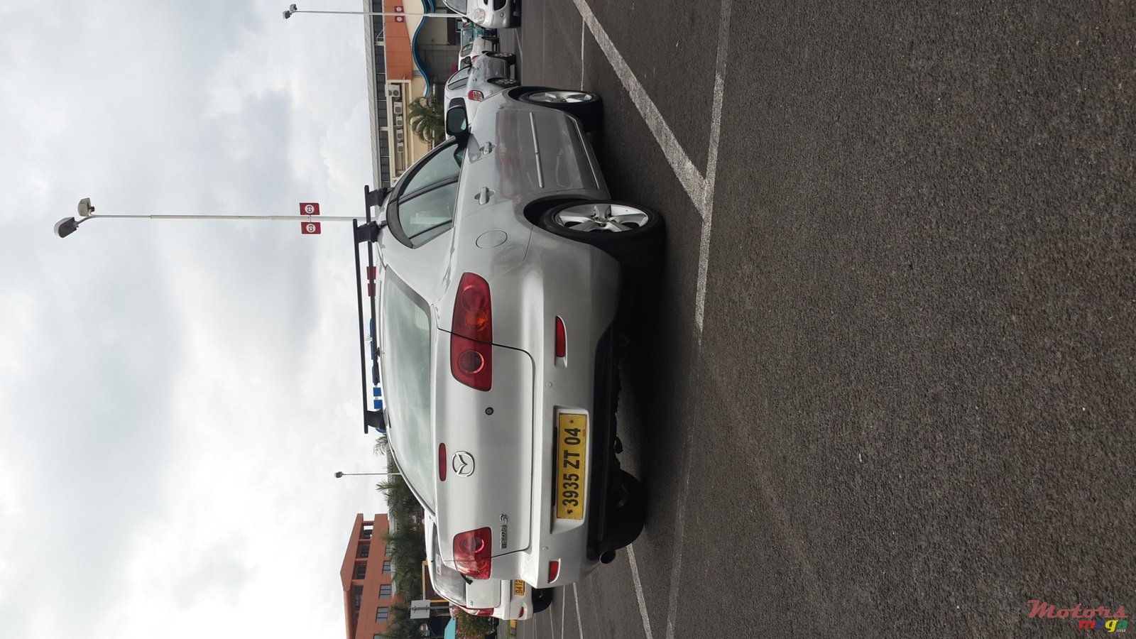 2004' Mazda 3 photo #6