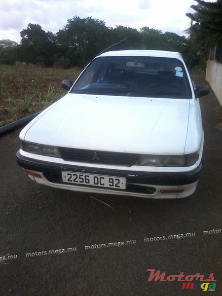 1992' Mitsubishi photo #1
