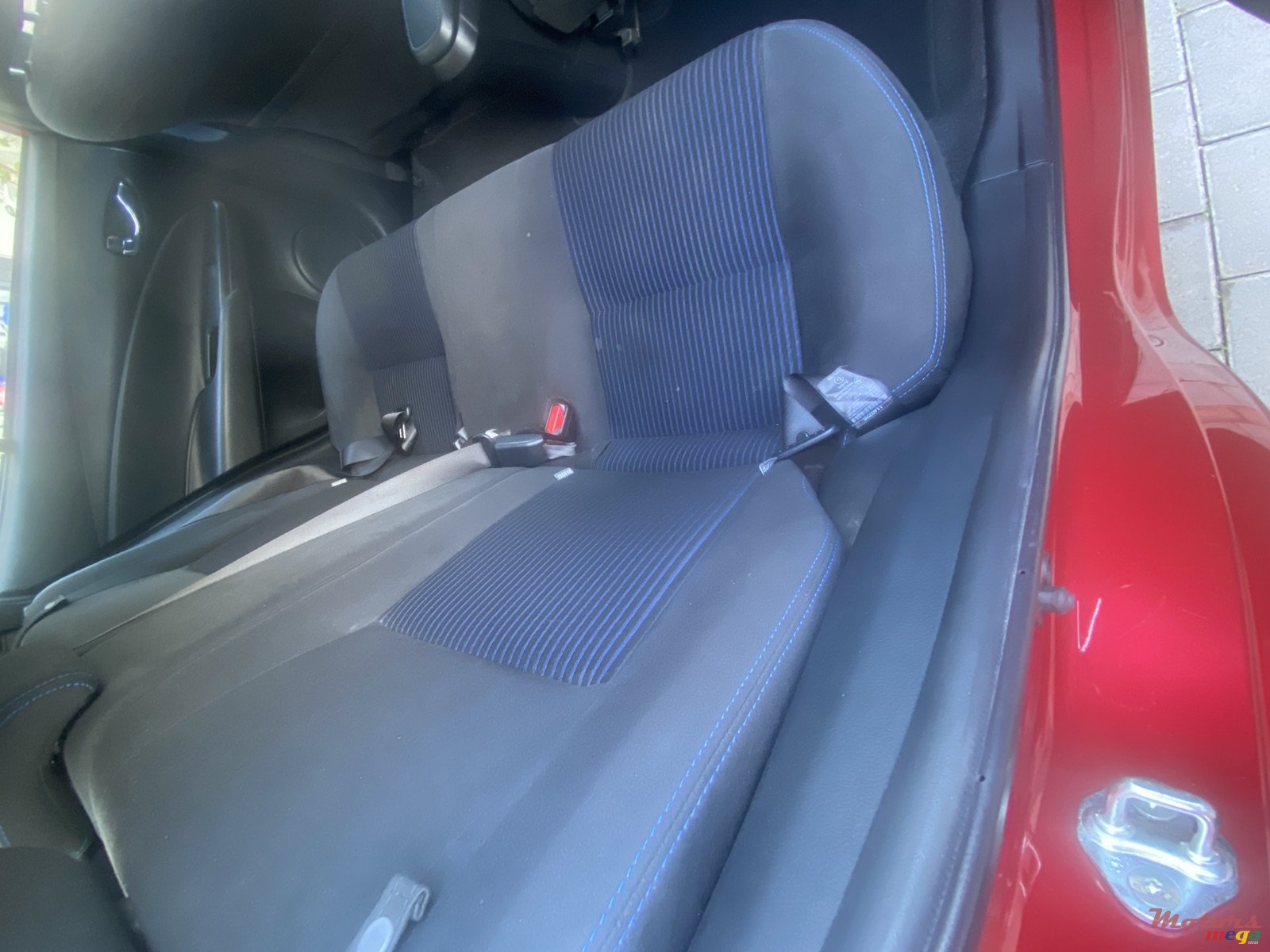 2019' Toyota Yaris photo #7