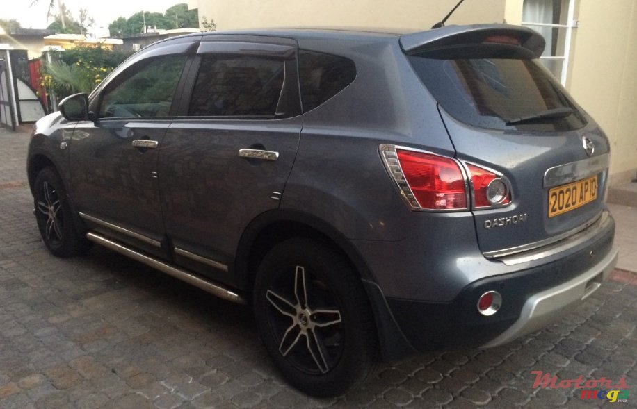 2010' Nissan Qashqai photo #1