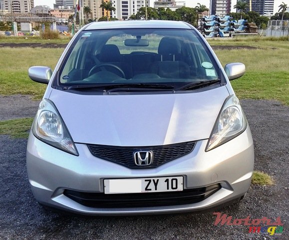 2010' Honda Fit photo #2