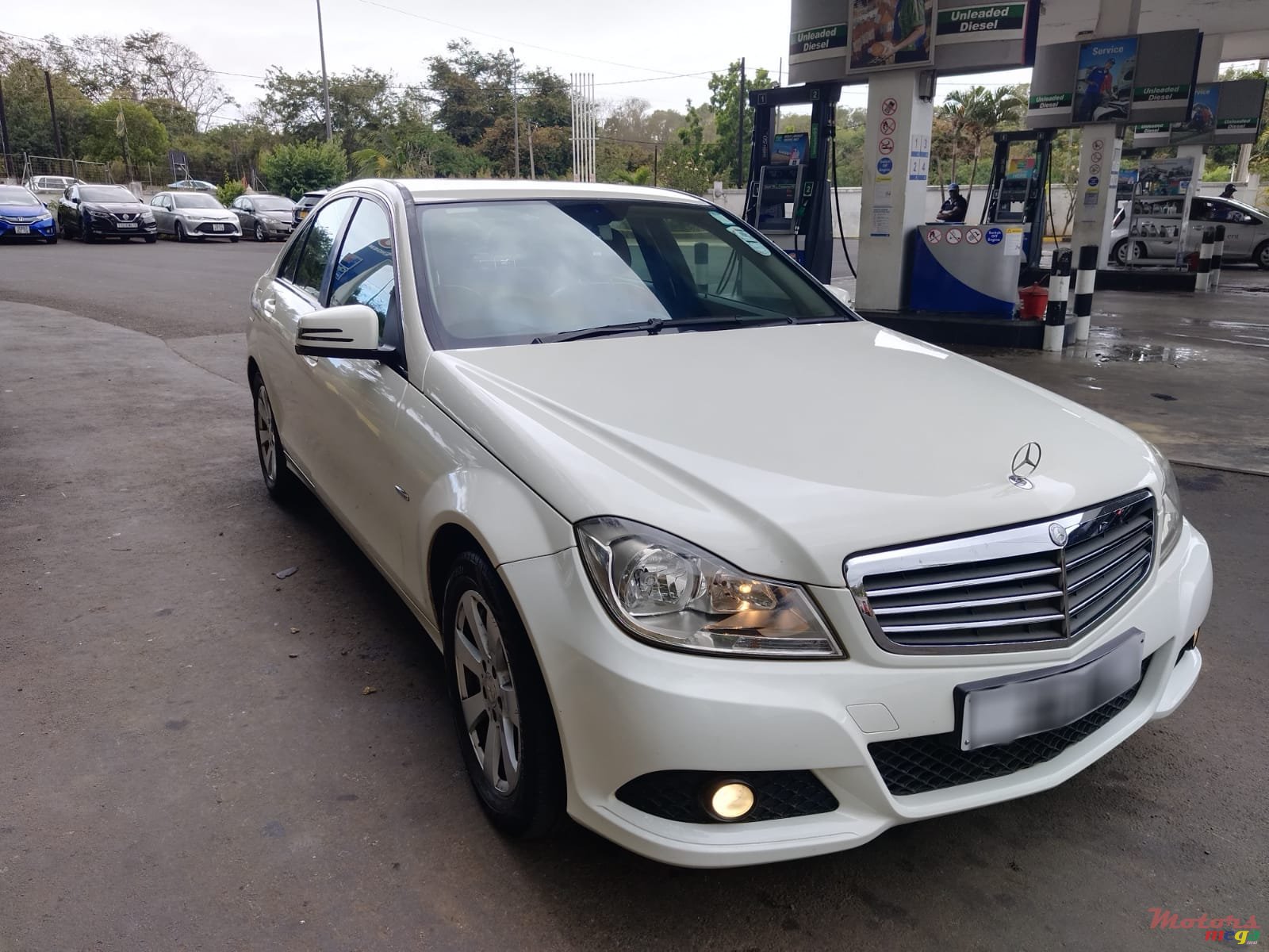 2011' Mercedes-Benz C 180 Kompressor photo #5