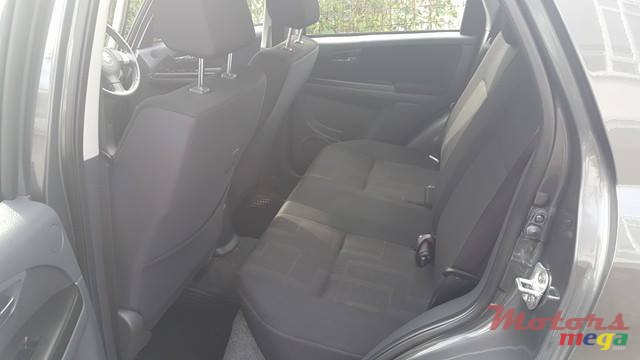 2011' Suzuki SX4 photo #7