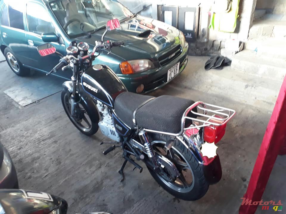 2004' Suzuki GN photo #3