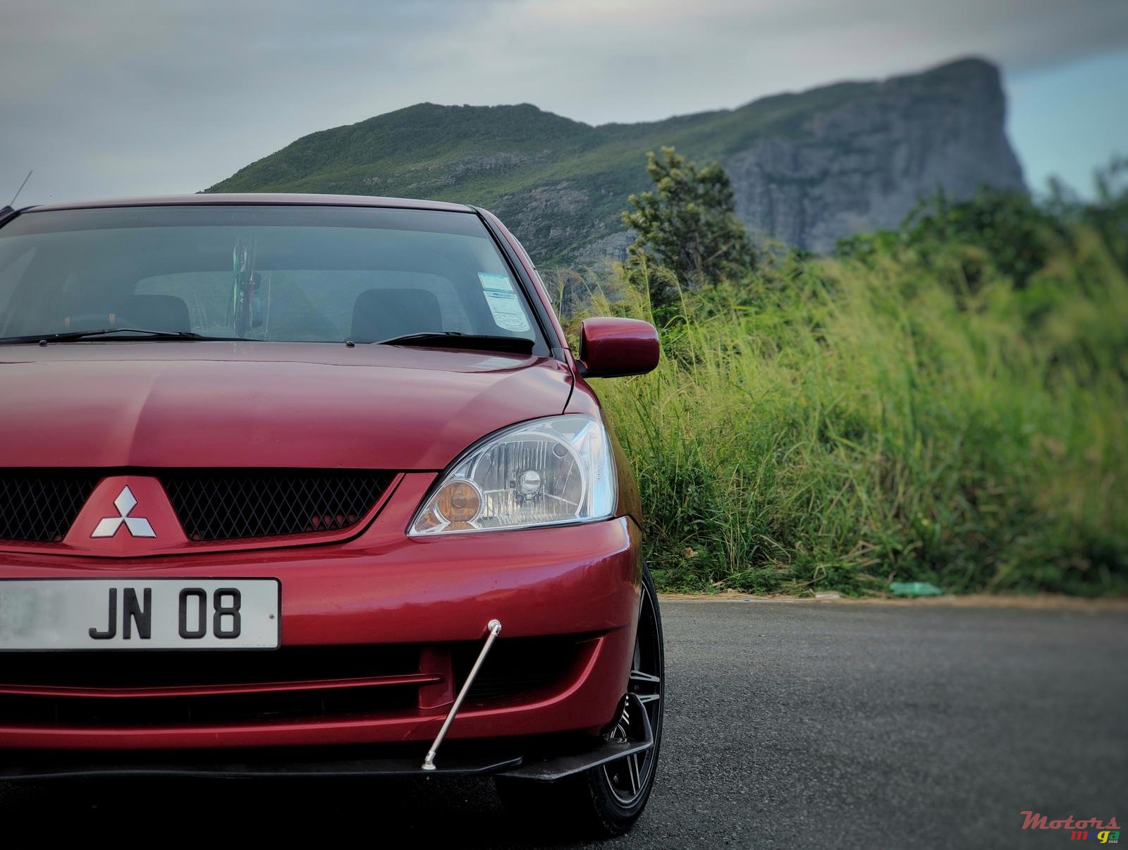 2008' Mitsubishi Lancer photo #2