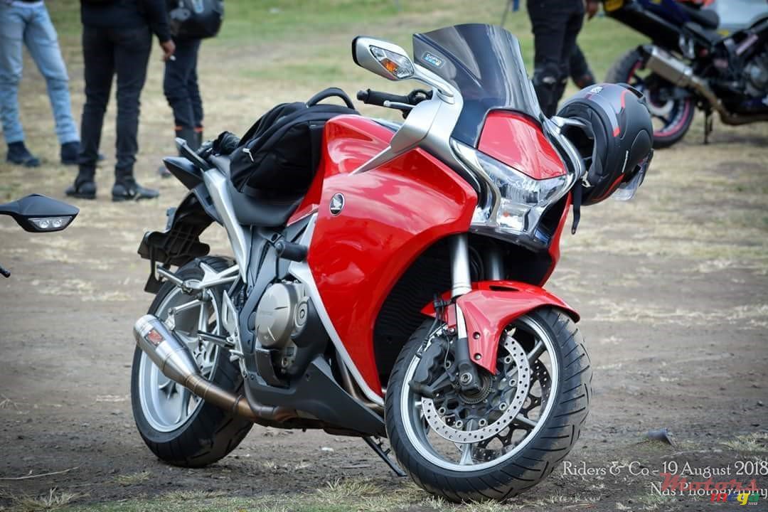 2010' Honda photo #1
