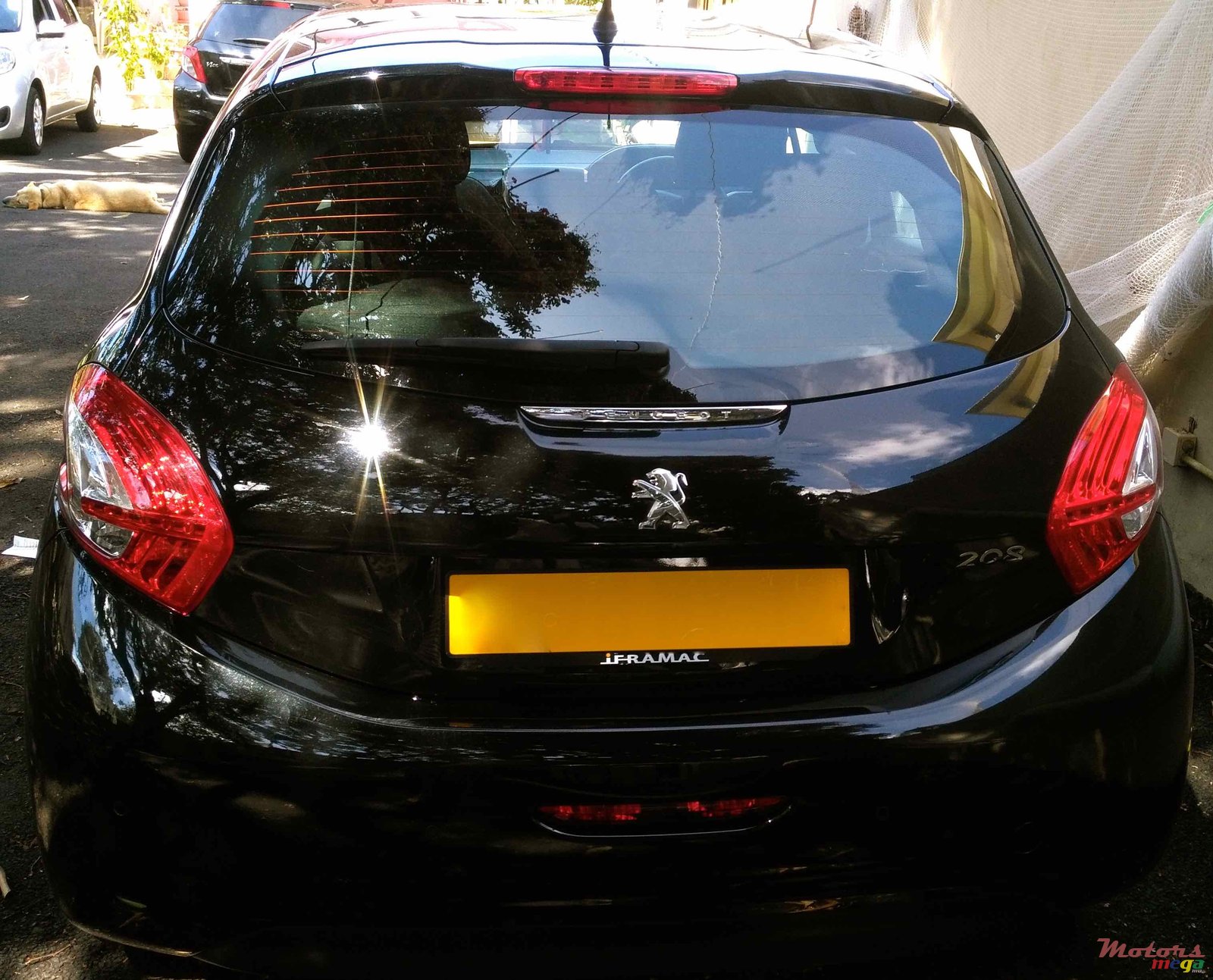 2013' Peugeot 208 photo #2