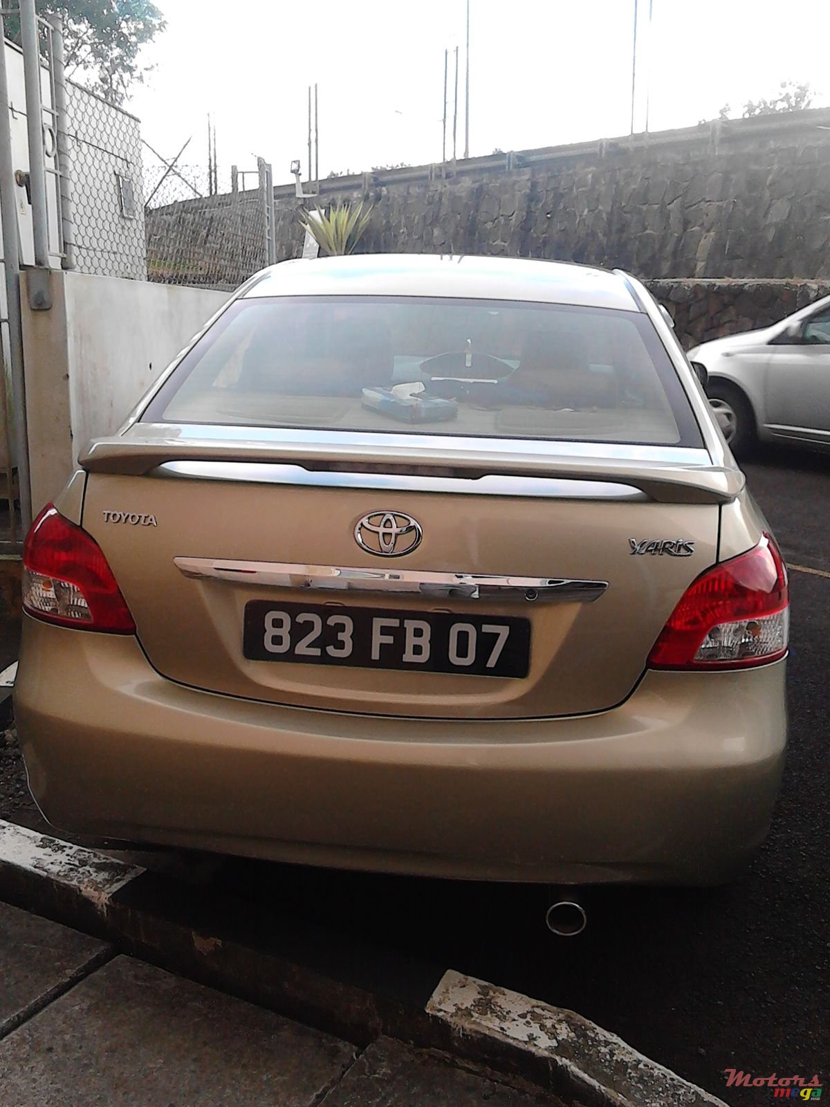 2007' Toyota Yaris photo #1