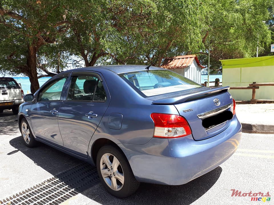 2007' Toyota Yaris photo #5