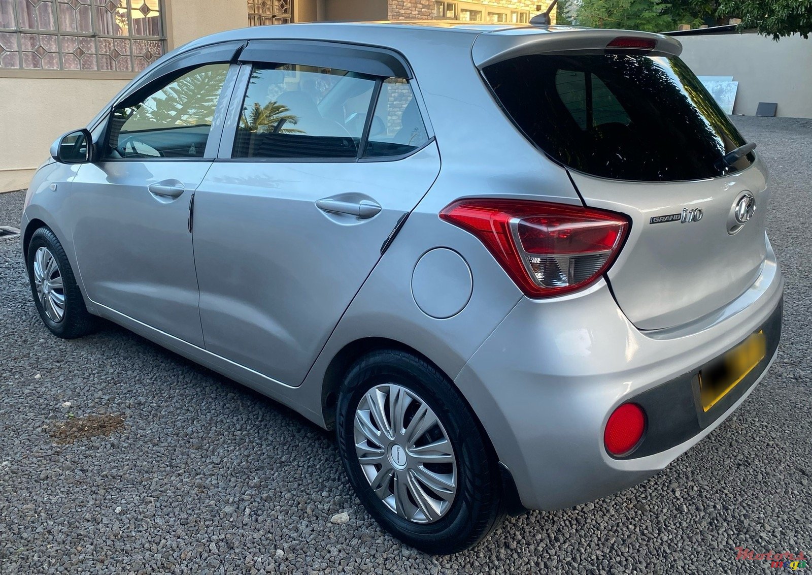 2018' Hyundai i10 Grand Auto photo #5