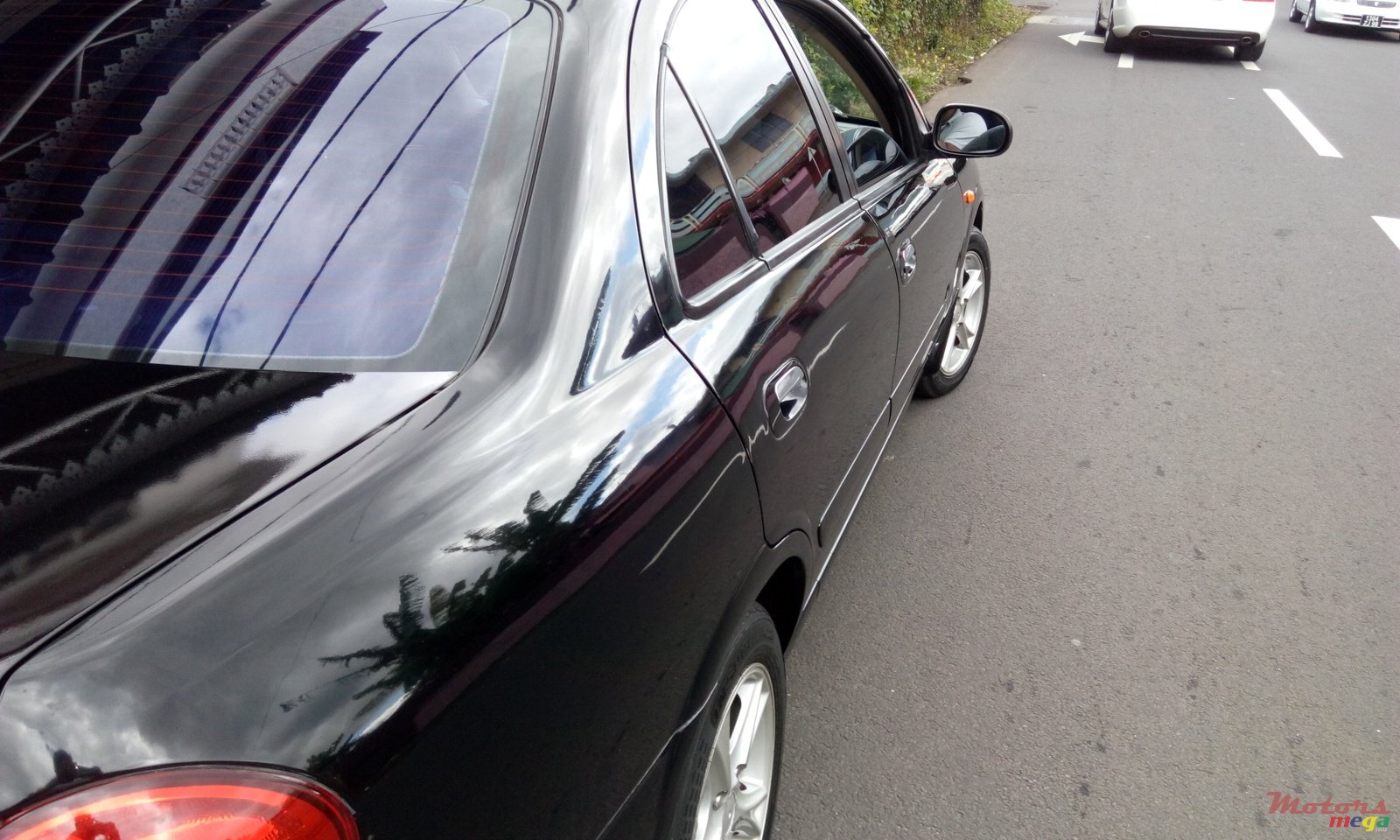 2004' Nissan photo #2