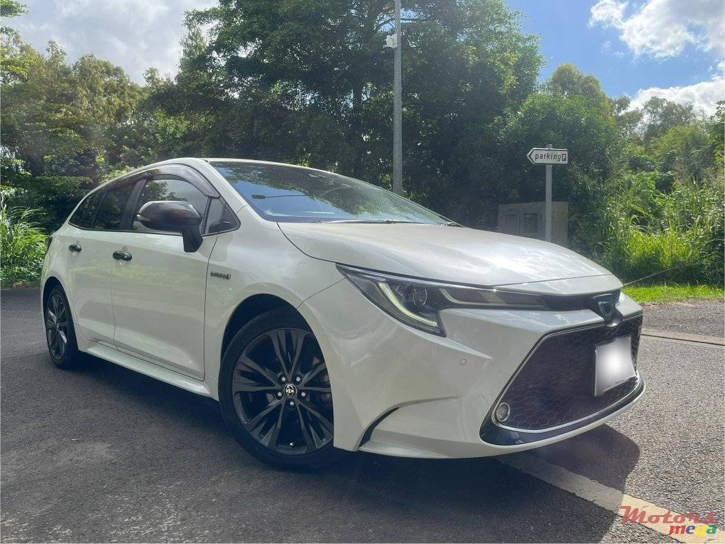 2020' Toyota Corolla Touring WXB photo #2