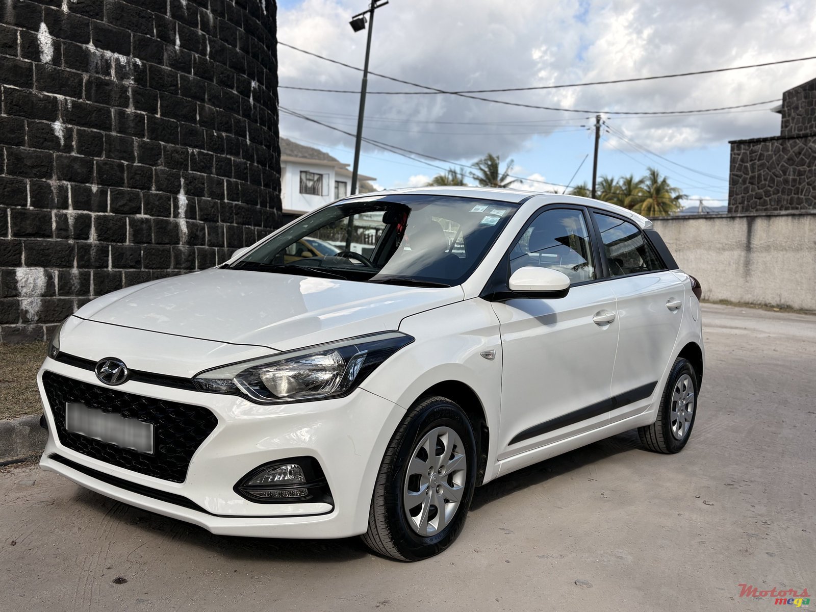 2019' Hyundai i20 photo #1