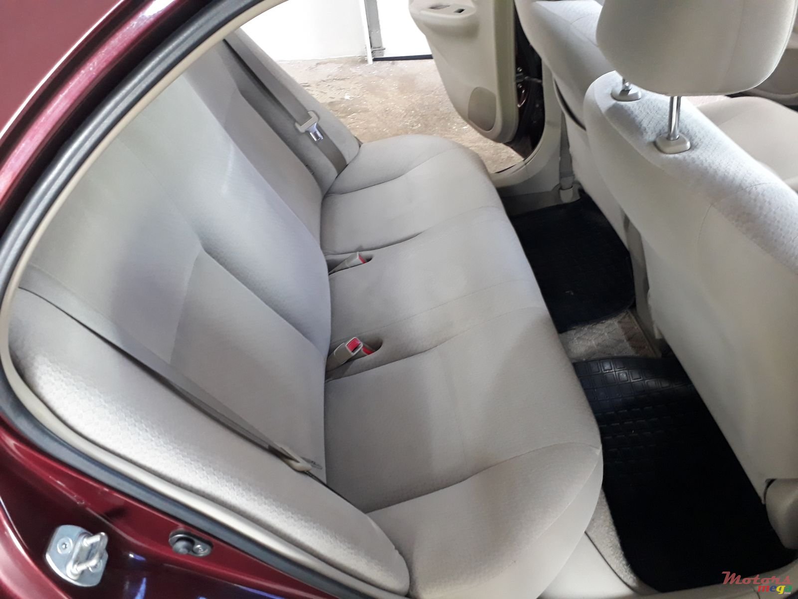 2010' Toyota Axio Private car photo #2