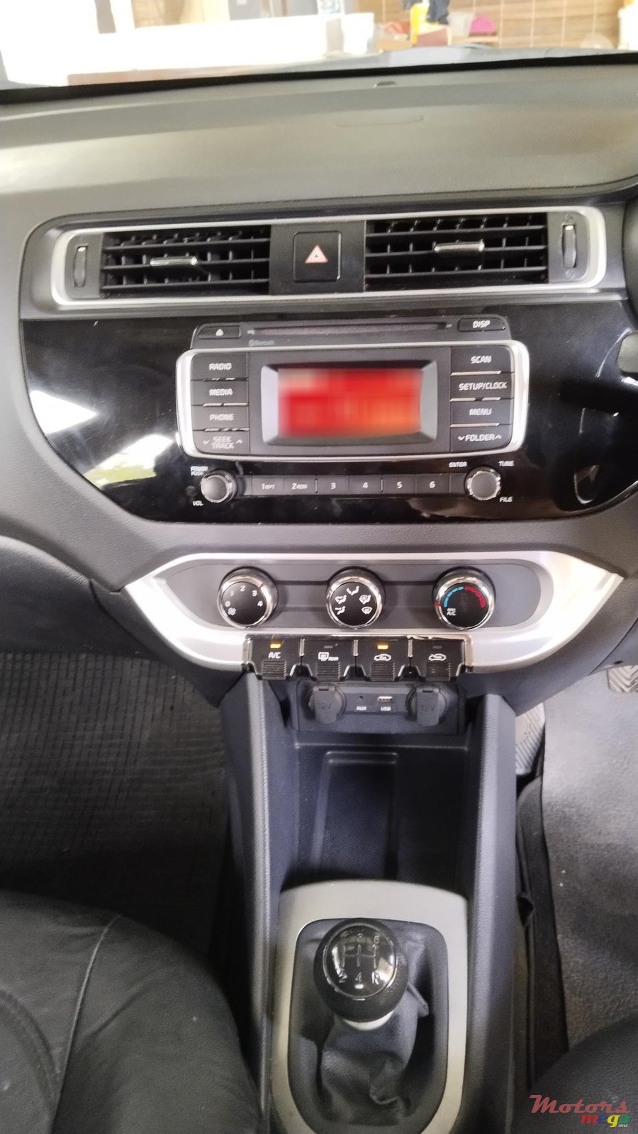 2016' Kia Rio photo #3