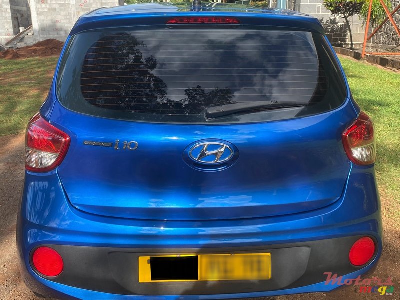 2018' Hyundai i10 Grand photo #3