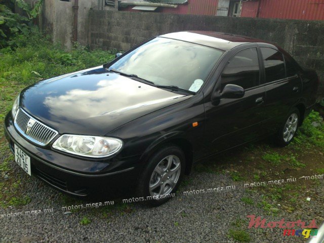 2006' Nissan Sunny photo #1
