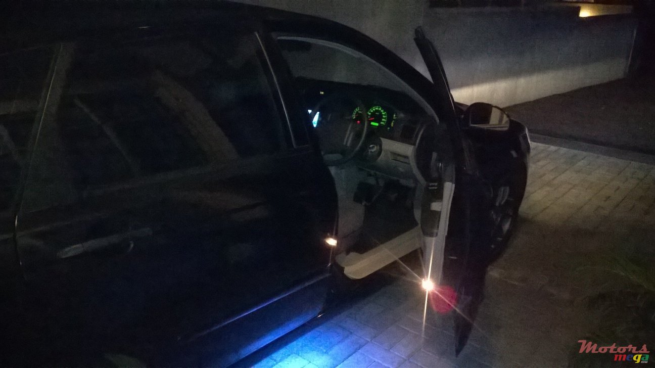 2005' Kia Cerato photo #6