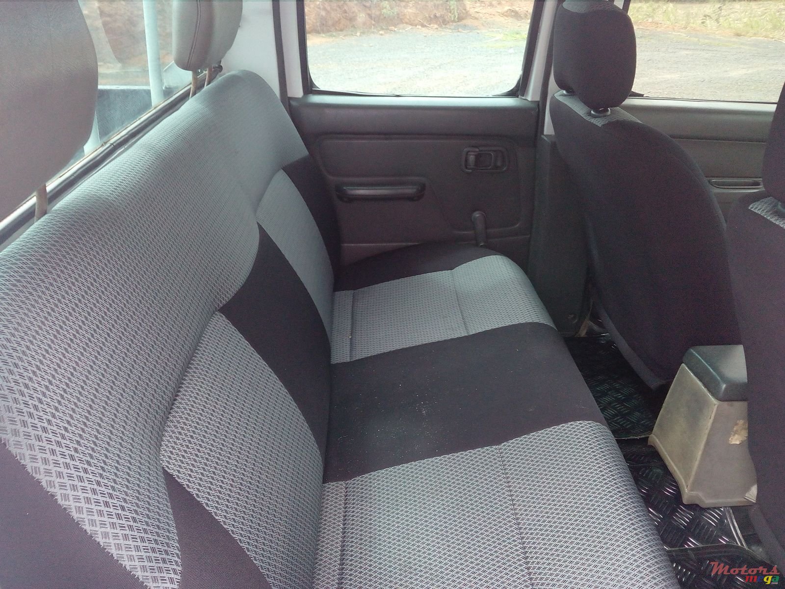 1999' Nissan Navara photo #6