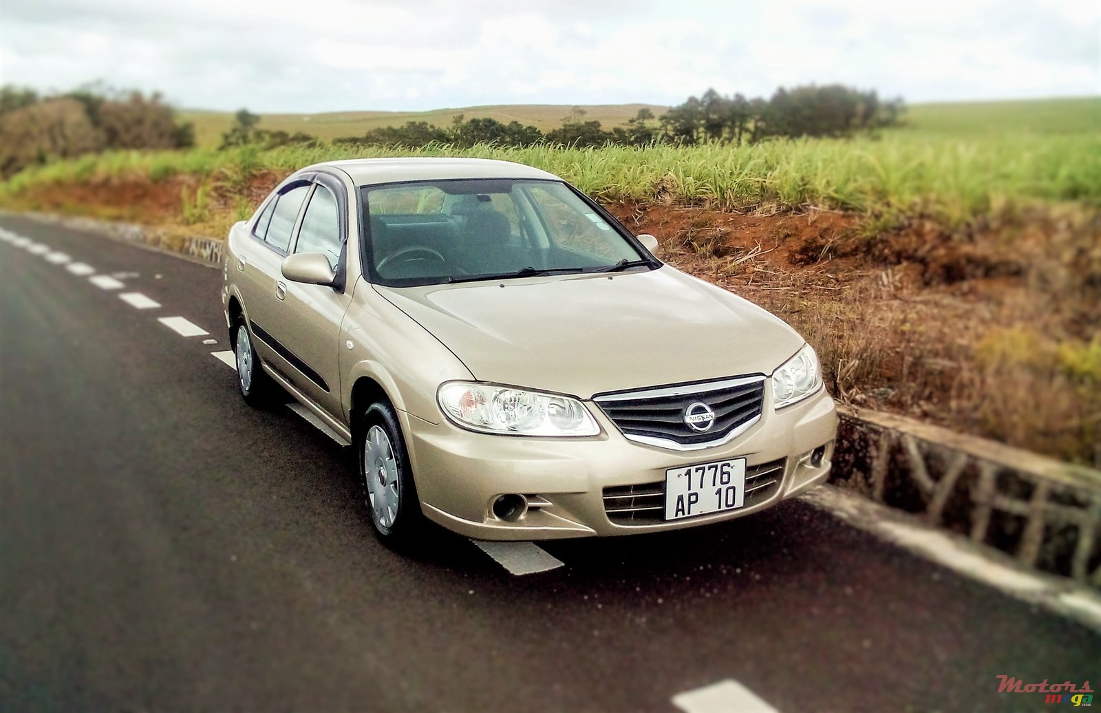 2010' Nissan Sunny N18 photo #1