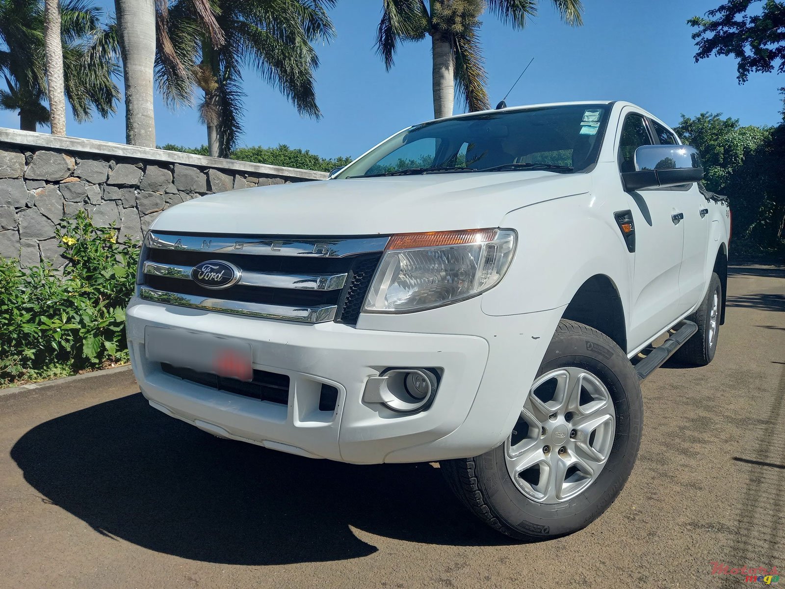 2015' Ford Ranger XLT 3.2 4X4 photo #2