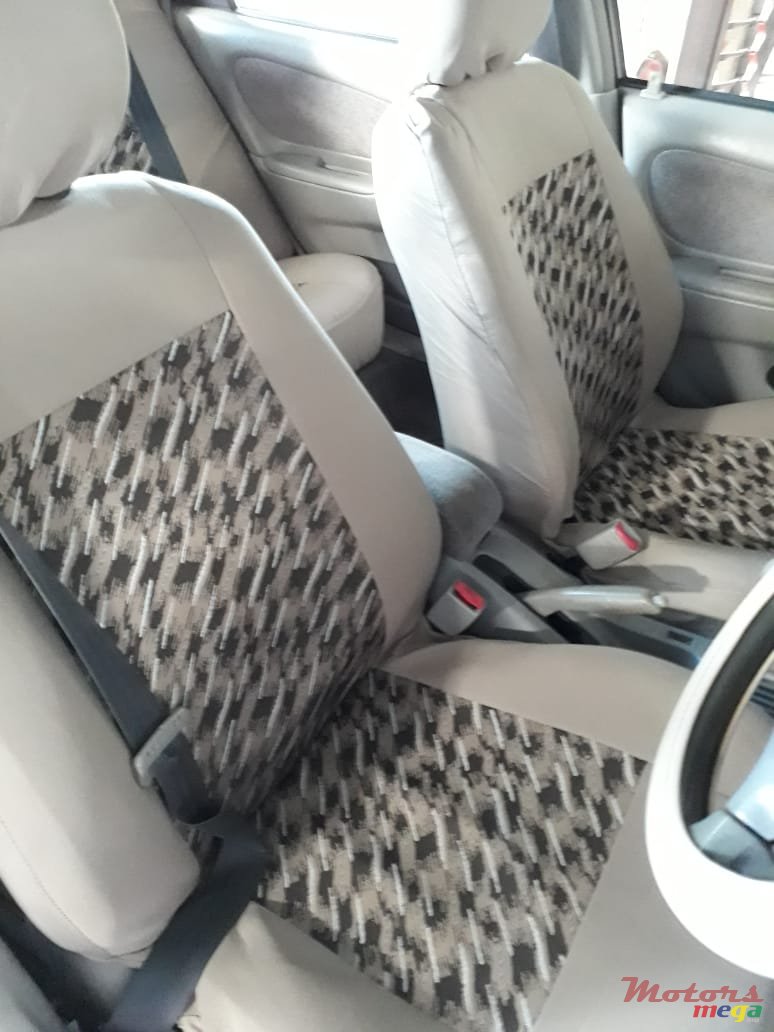 2000' Toyota Corolla photo #4