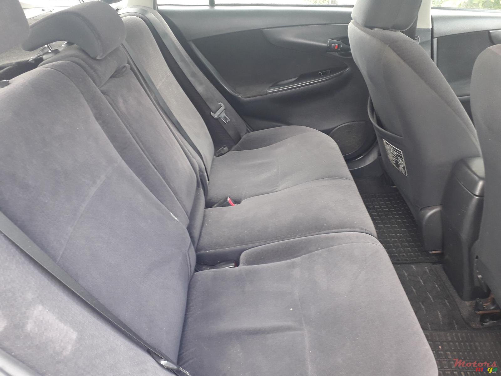 2010' Toyota Fielder Automatic photo #5