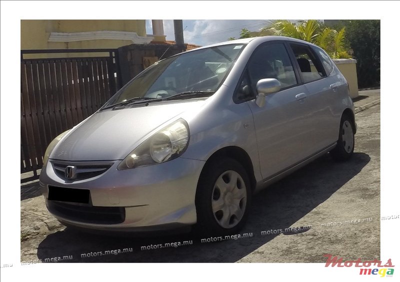 2006' Honda FIT photo #1