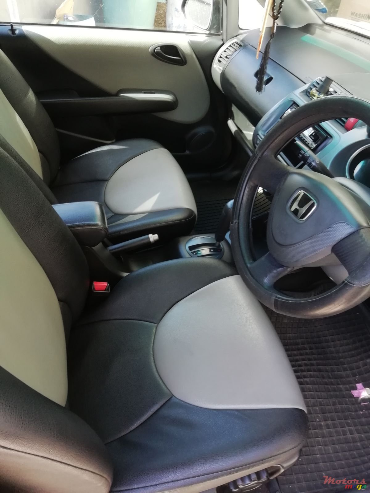 2004' Honda Jazz photo #3