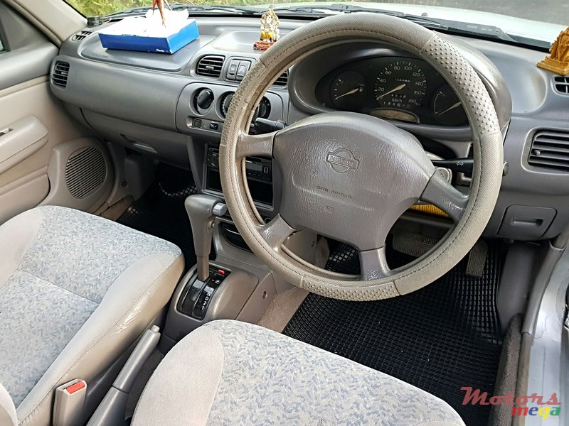 1998' Nissan March Automatic photo #3