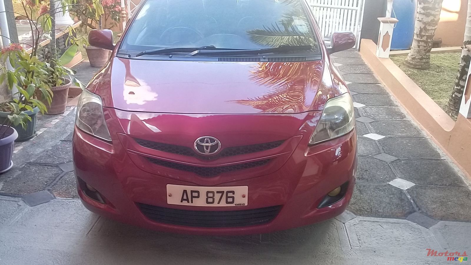 2008' Toyota Yaris photo #1