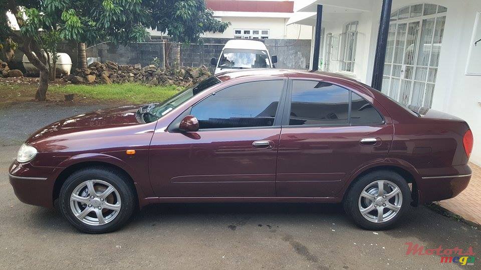 2005' Nissan N17 photo #4