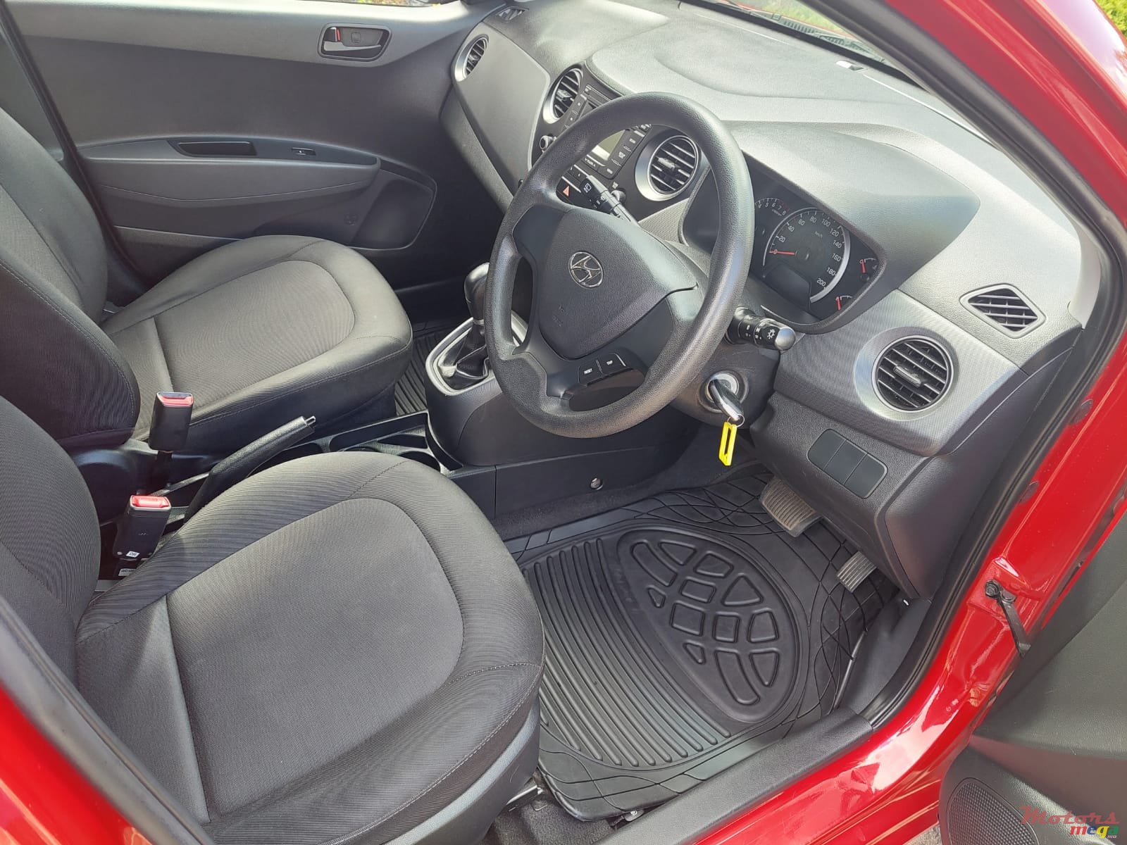 2017' Hyundai i10 photo #6