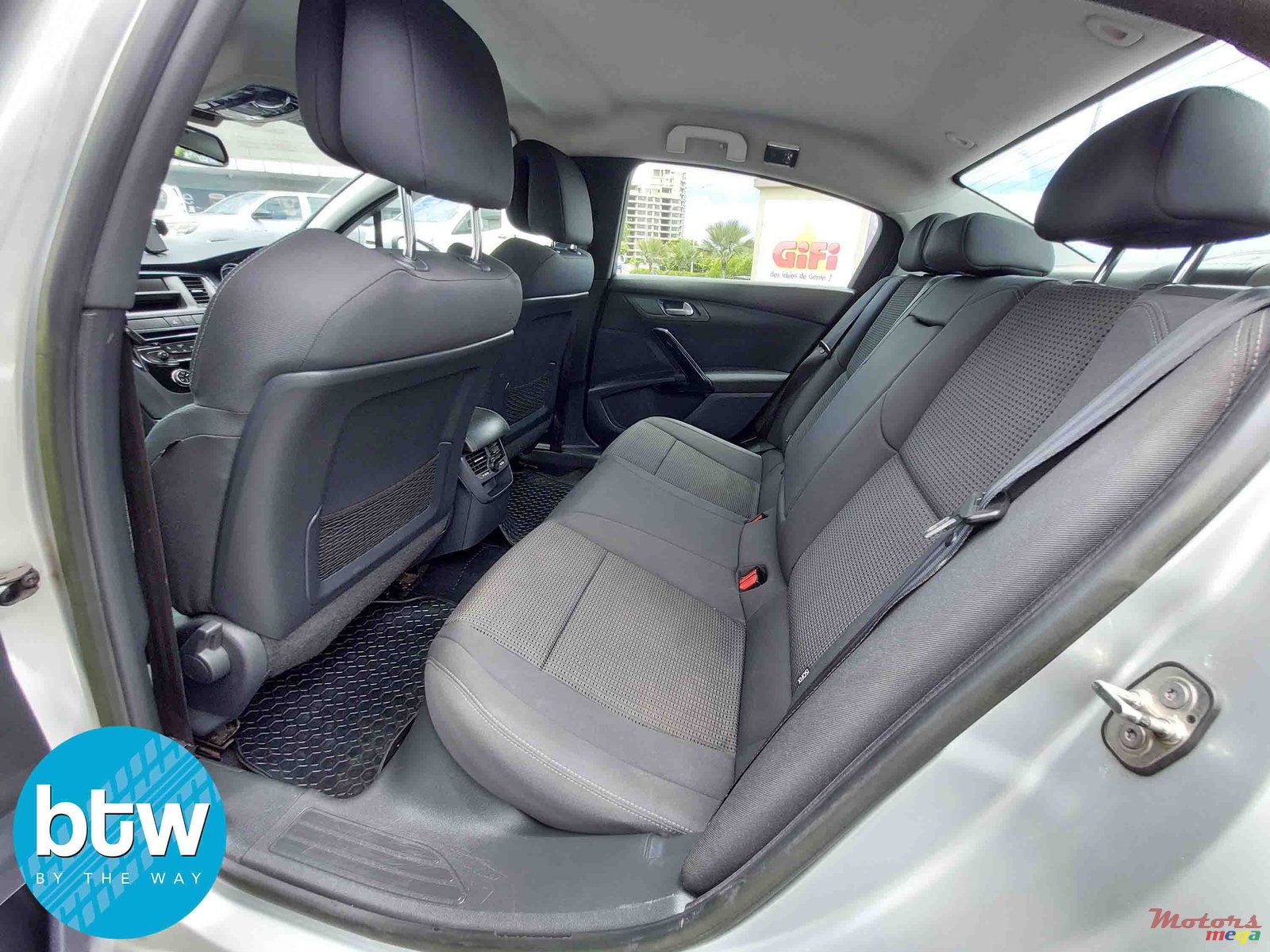 2012' Peugeot 508 photo #5