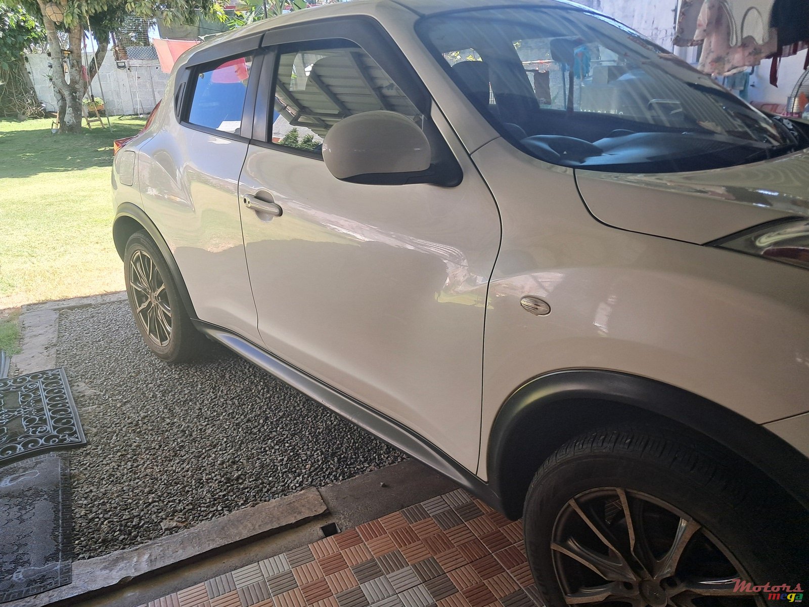 2014' Nissan Juke photo #2