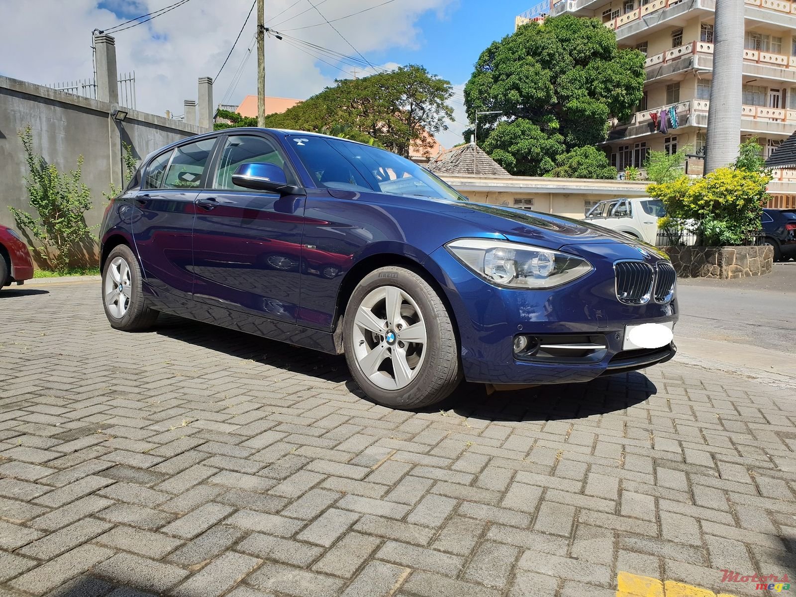 2013' BMW 116 photo #1