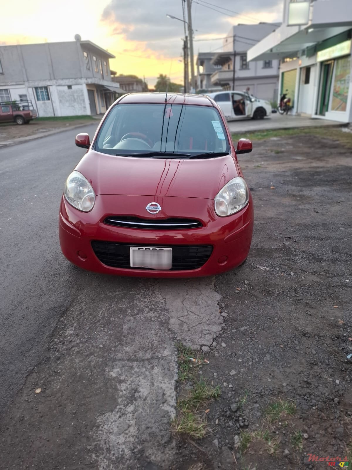 2012' Nissan March photo #6