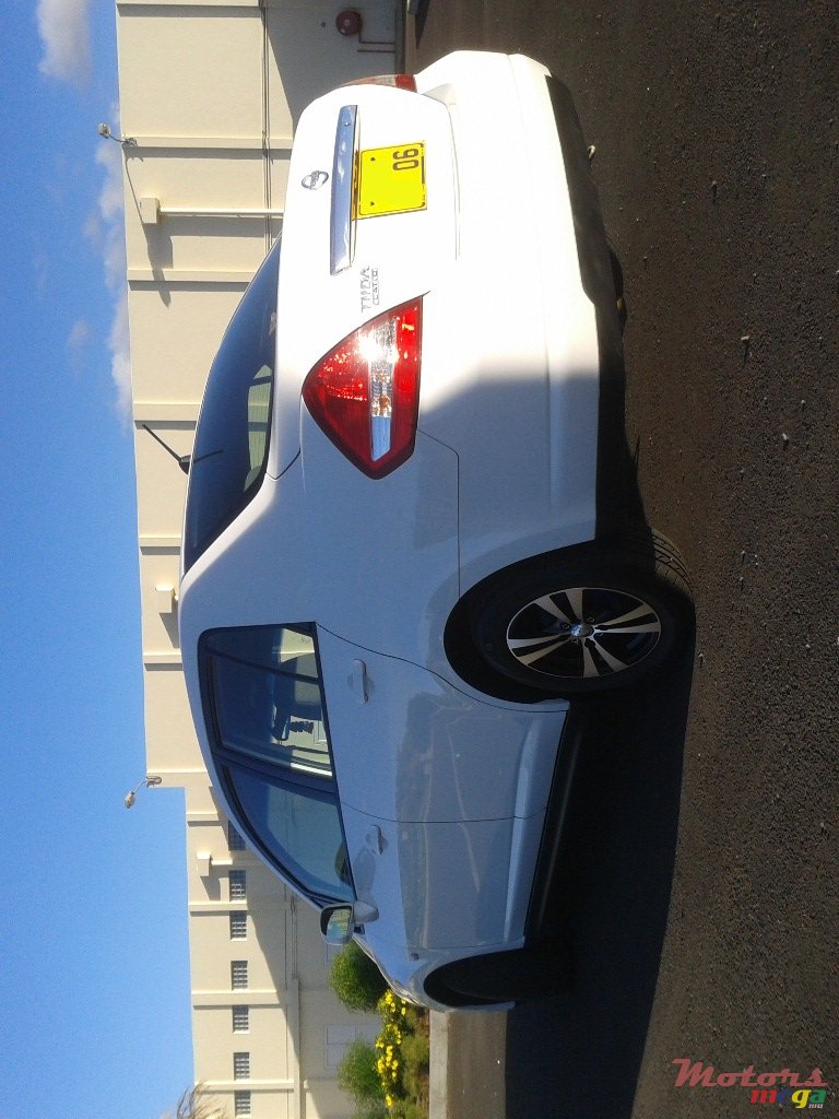 2006' Nissan Tiida photo #4