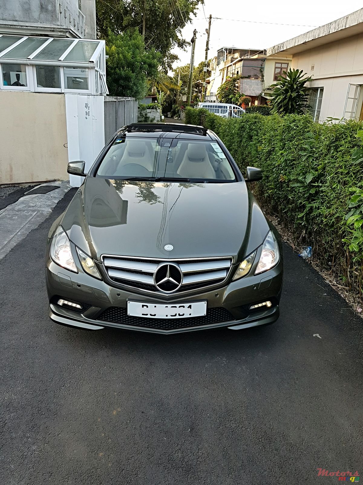 2010' Mercedes-Benz E350 AMG Package photo #3